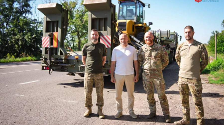Черкаси вчергове передали техніку для військових