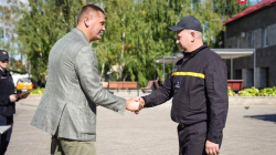 Юрій Тренкін привітав рятувальників із професійним святом
