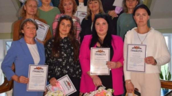 Партійці Шполянської міської парторганізації постійно підтримують освітню галузь