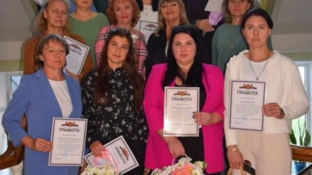 Партійці Шполянської міської парторганізації постійно підтримують освітню галузь
